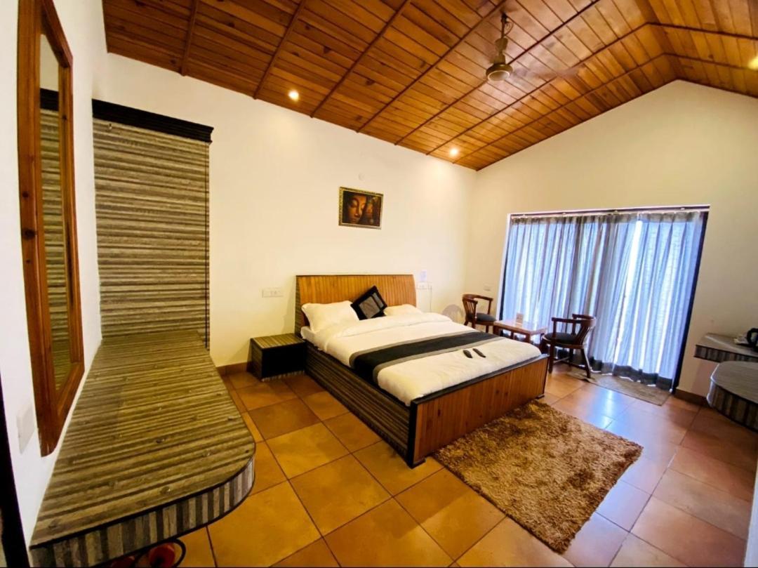Mist N Meadows Resort Rajgarh  Екстер'єр фото